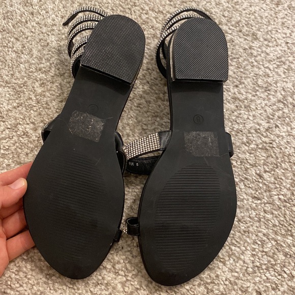 Boutique sandals with spiral around ankle - Picture 7 of 7